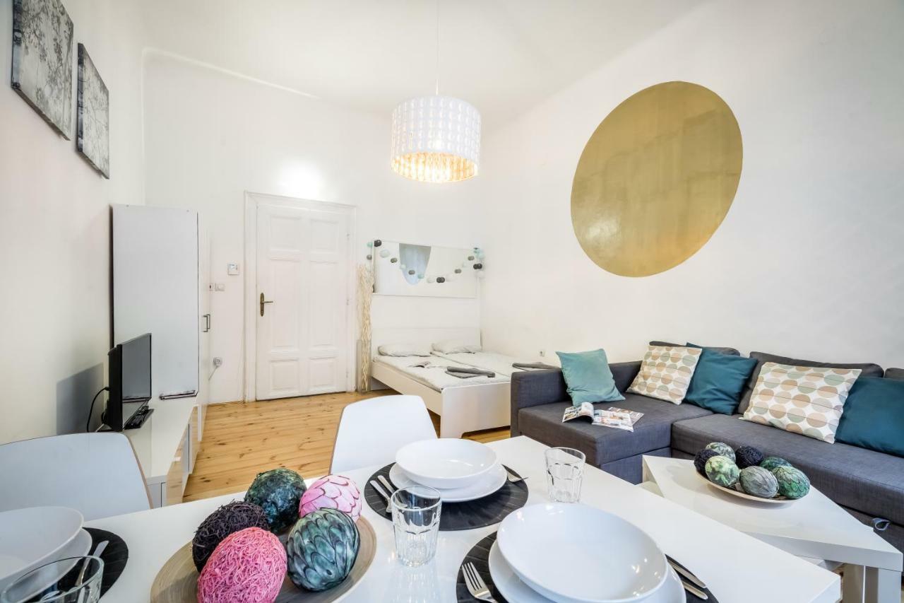 BpR BRIGHT Sapphire Apartment Budapest Extérieur photo
